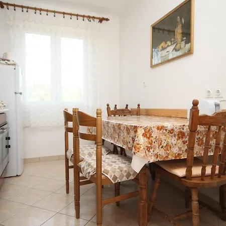 Uvala Pokrivenik 8673a Lägenhet Jelsa (Hvar)